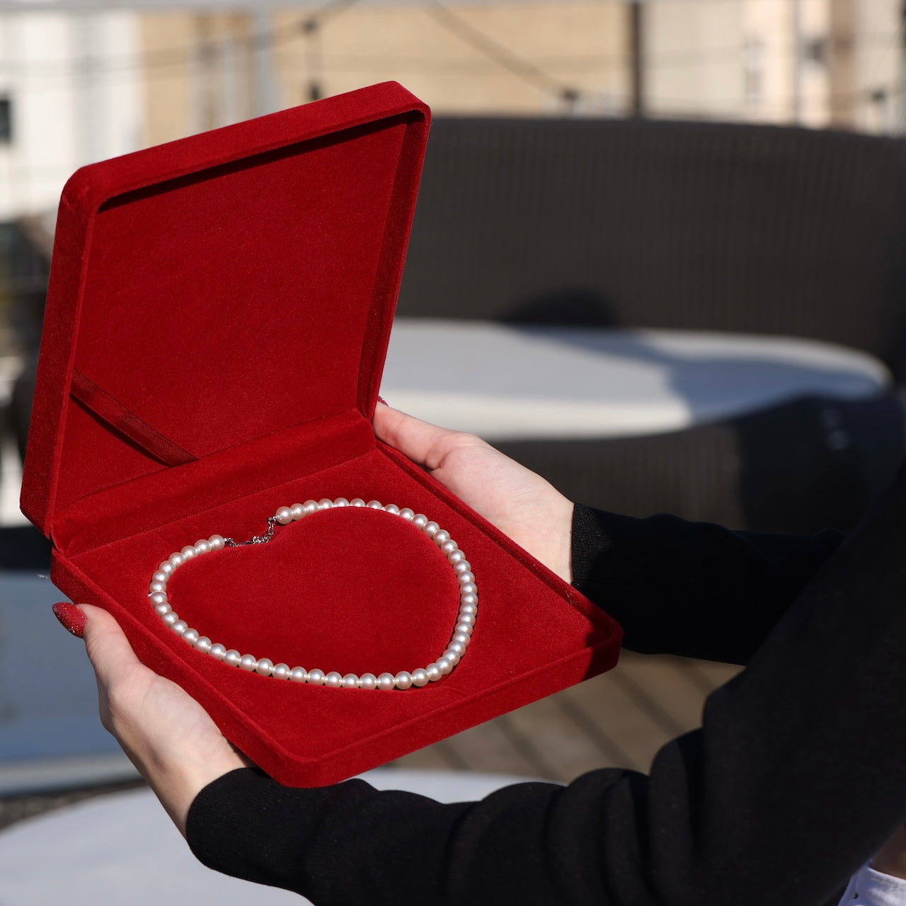 White Pearl Necklace, Boxed to Gift