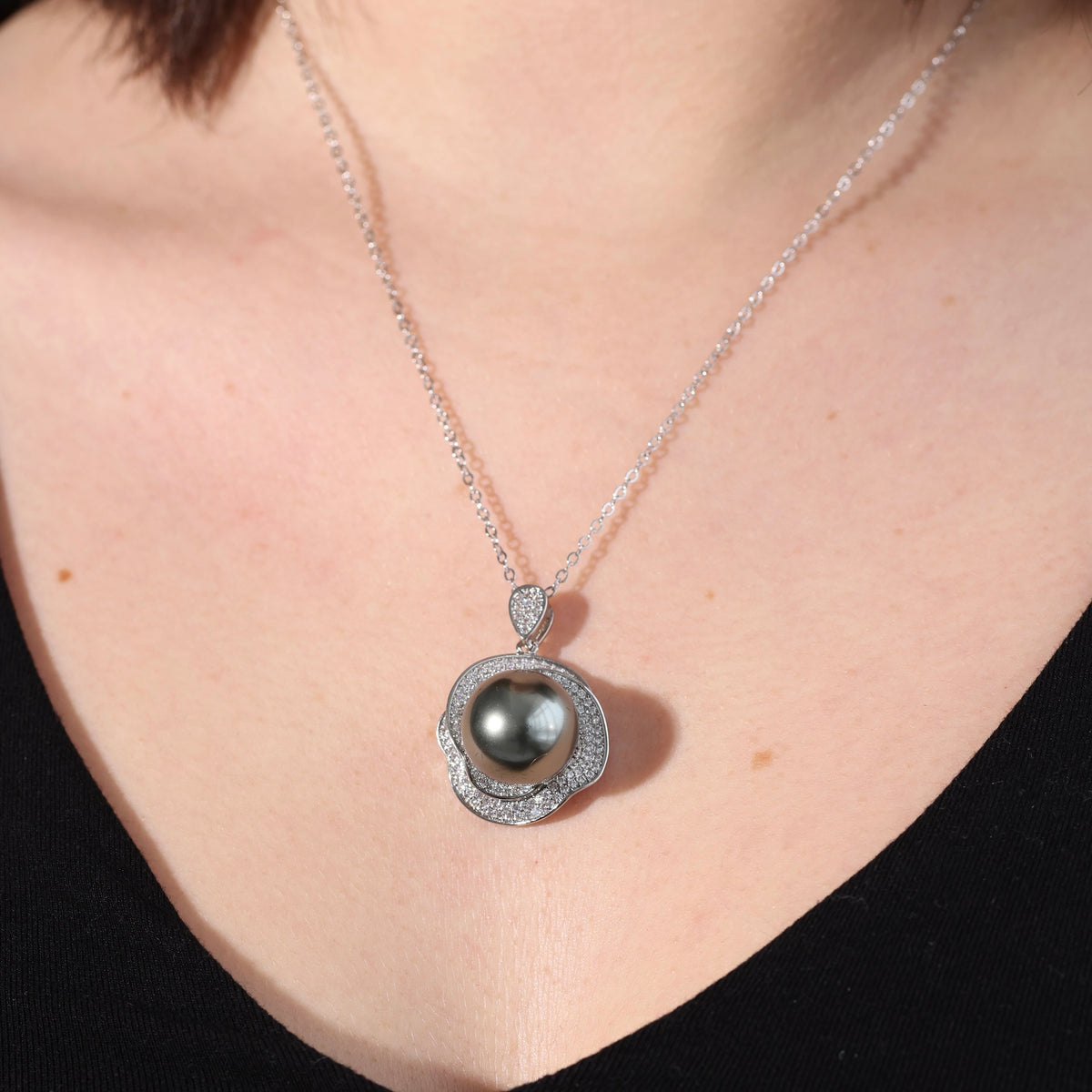 Hina's Moon Black Pearl Necklace