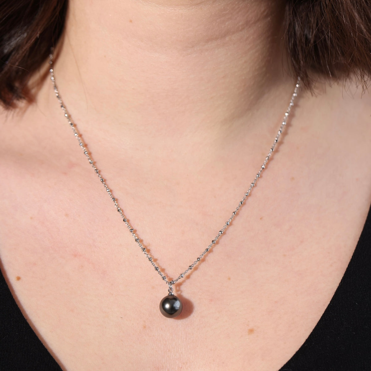 Lono's Peace Black Pearl Necklace