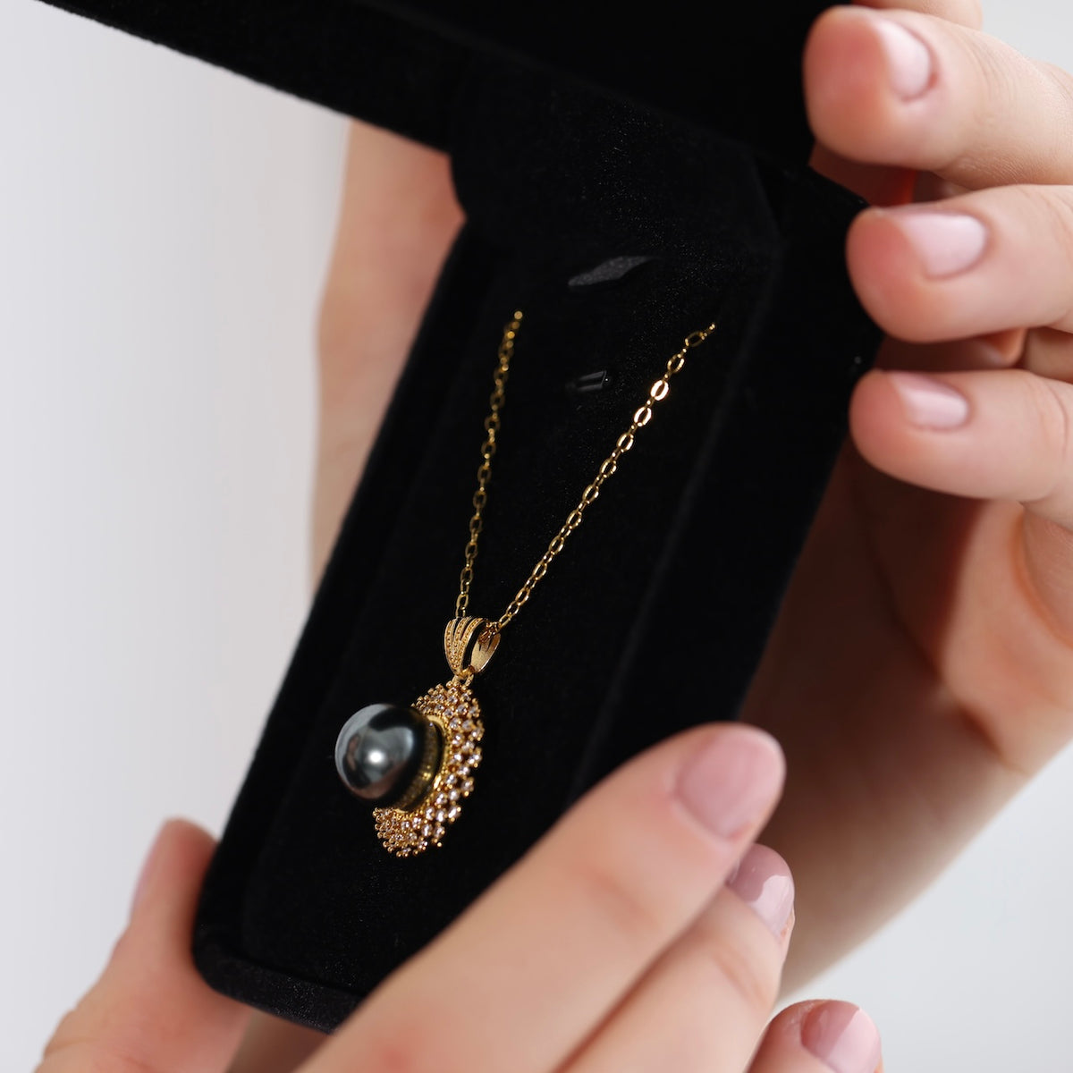 Rā's Sun Tahitian Black Pearl Necklace