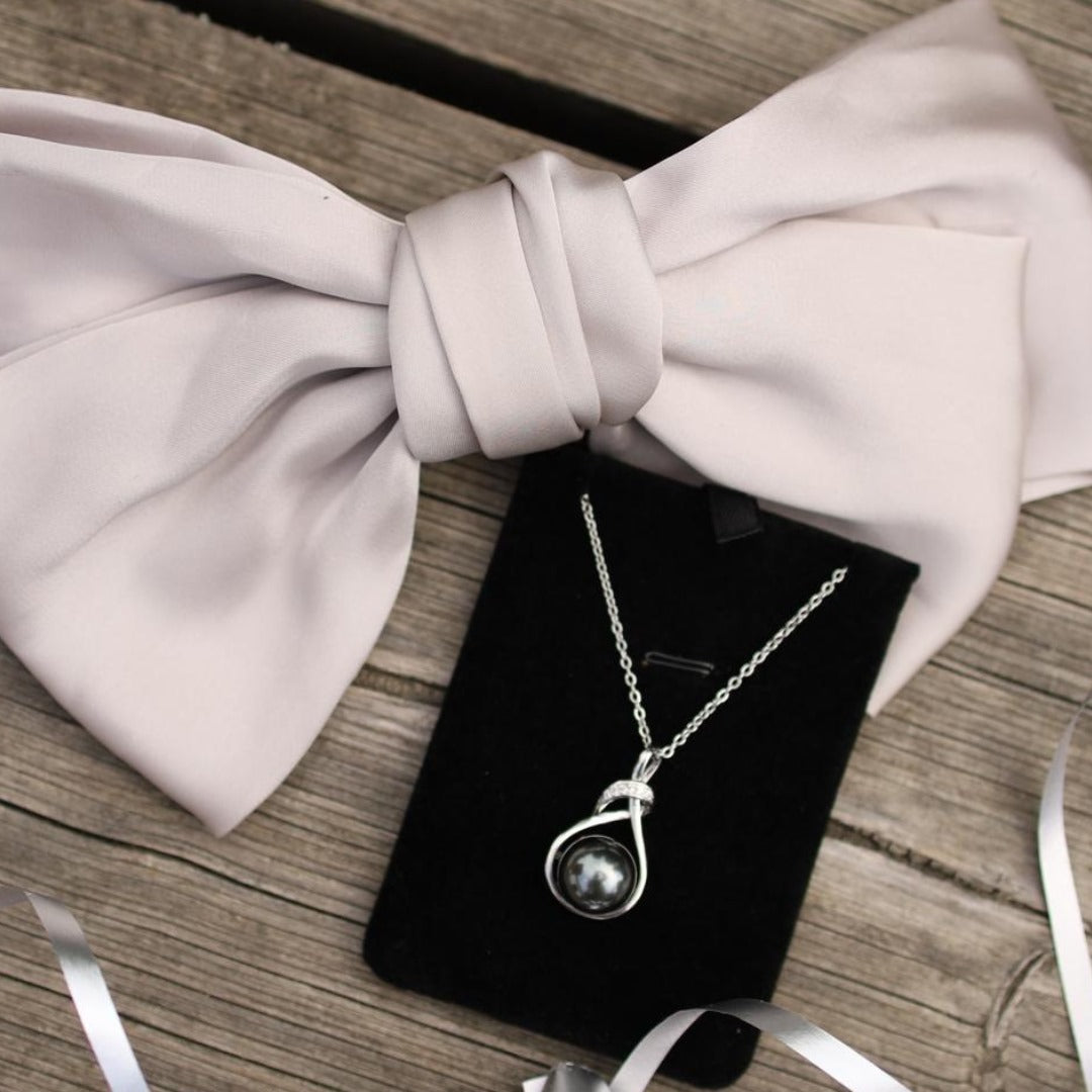 Pendant with Tahitian pearl